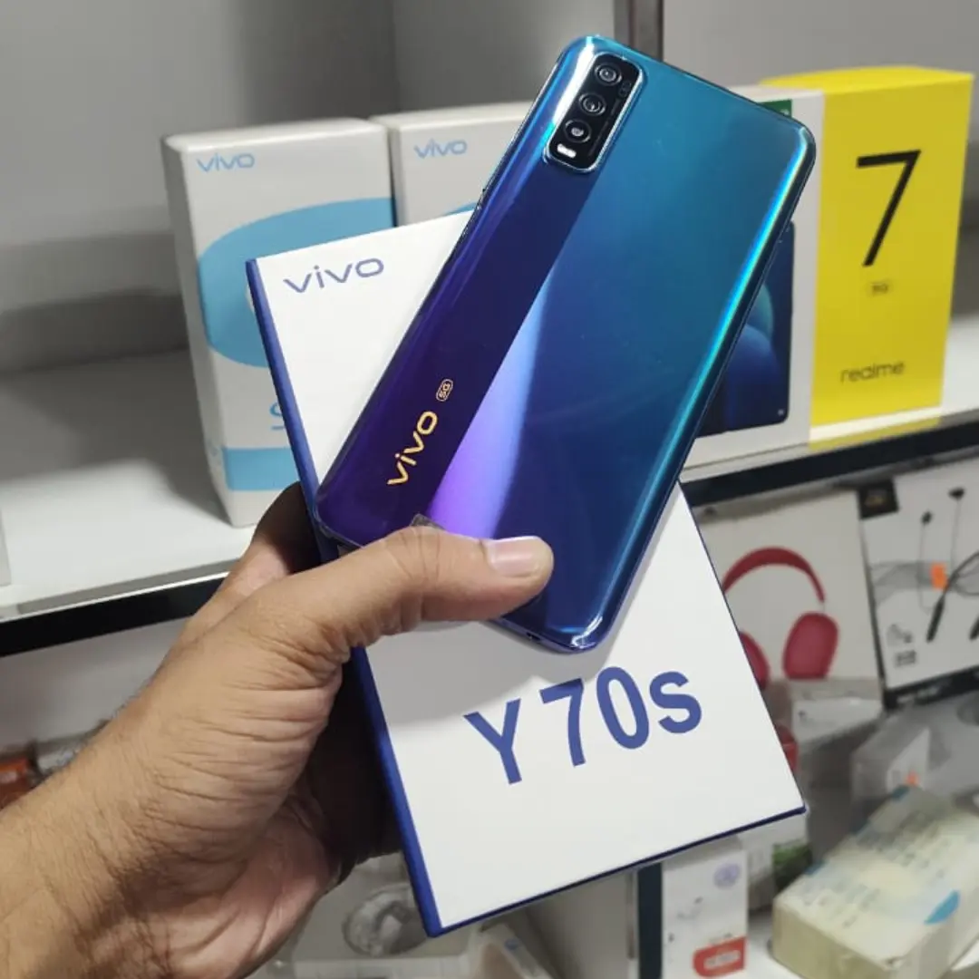 vivo y70s (8/256gb) futuristic Shop