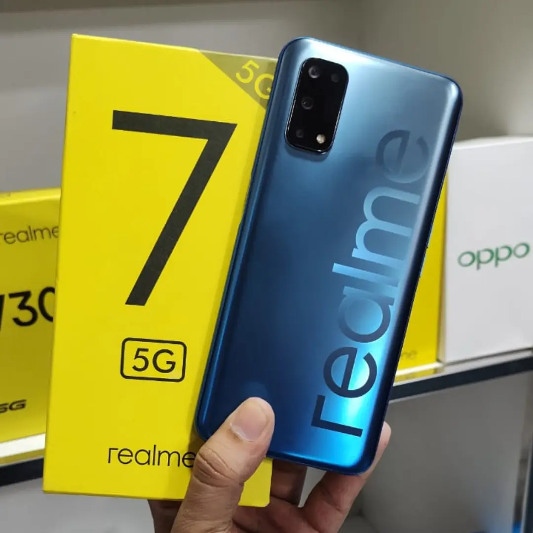 Realme 7 5G futuristic online shop