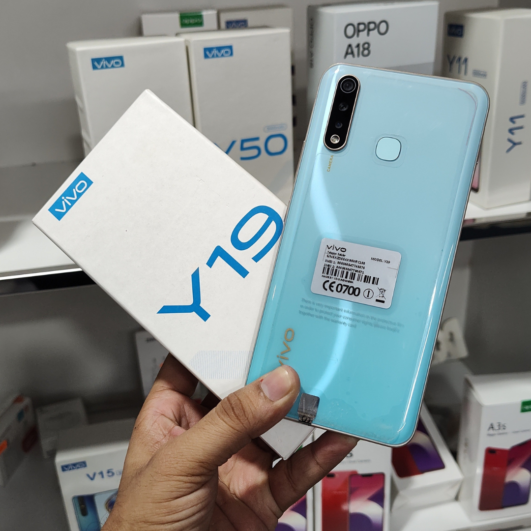 vivo y19 futuristic gadget